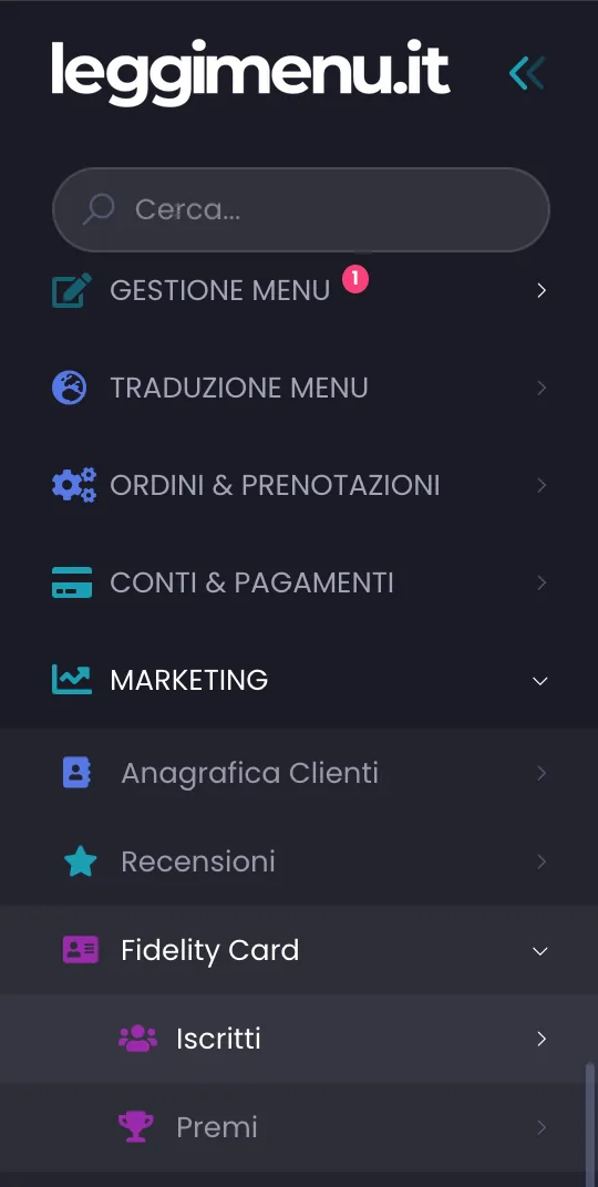 Menu laterale del gestionale con la voce Fidelity Card espansa e le sotto-voci Iscritti e Premi
