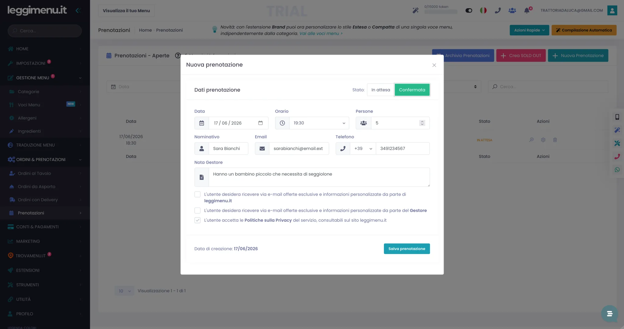 Modulo Nuova Prenotazione con lo stato Confermata selezionato, i campi data, orario e persone, i dati cliente e la Nota Gestore